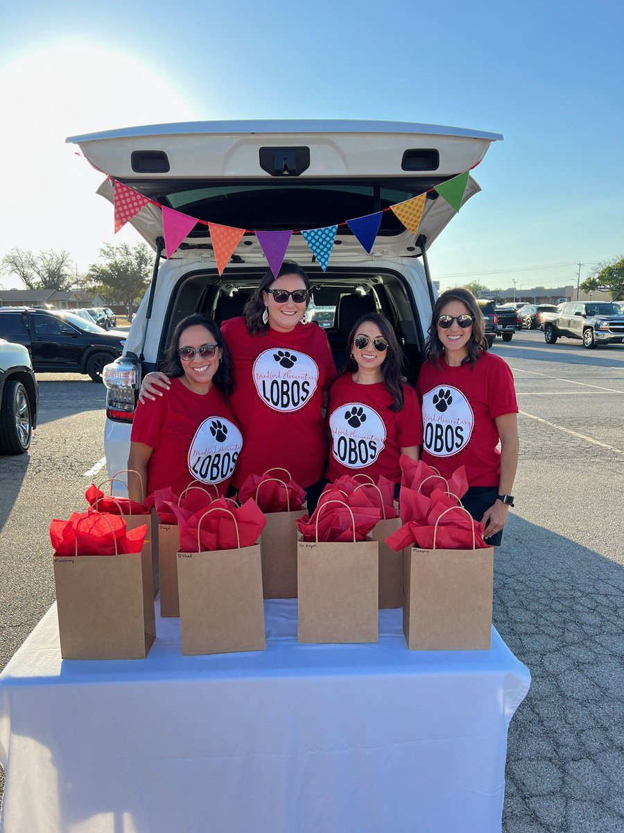 We are ready to welcome our new Bradford Lobos! #DifferenceMaker <a href="/bradfordlobos/">Bradford Elementary</a>