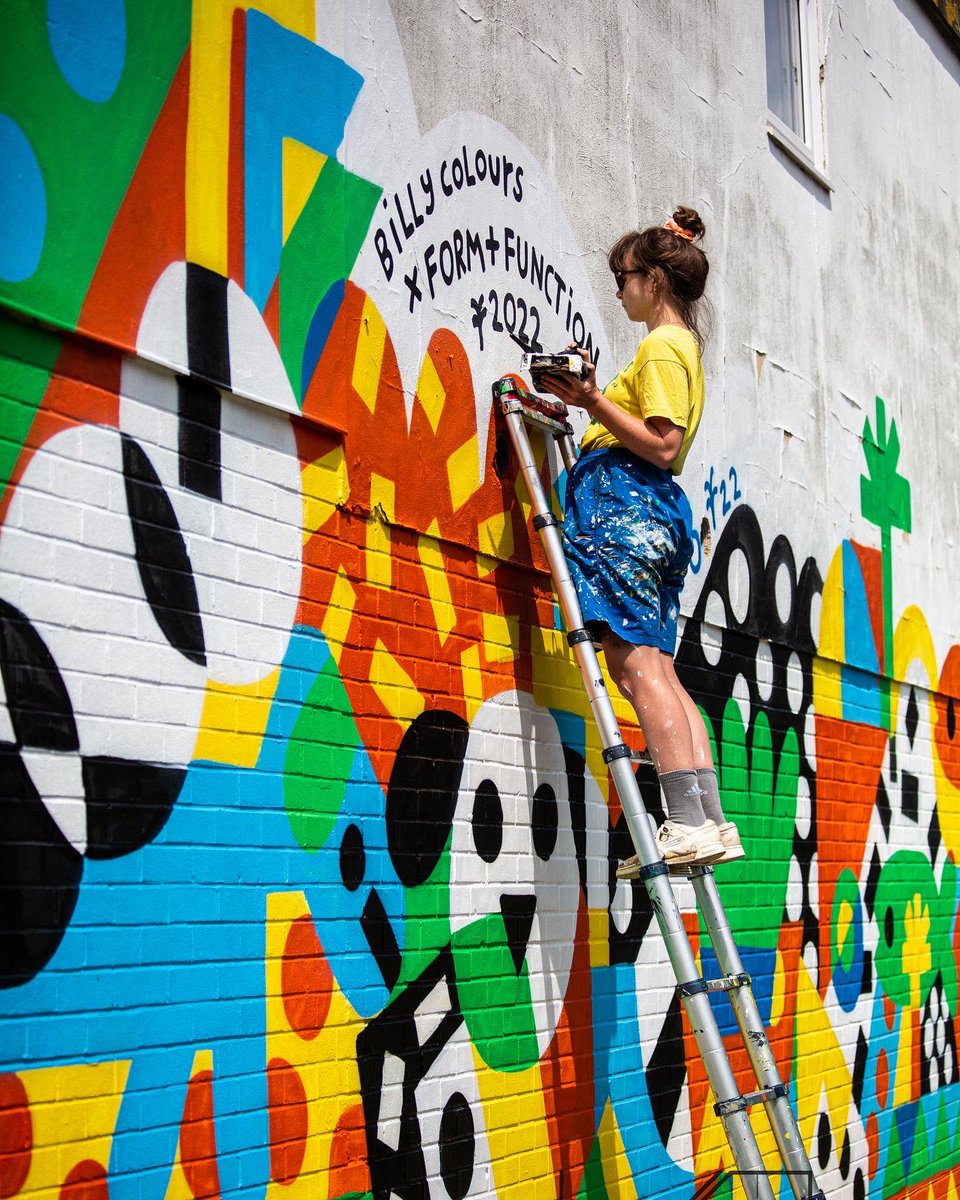 Painting a huge wall in Portsmouth last week for FORM + FUNCTION was an absolute delight. 📸 by William Mark Design 🙏