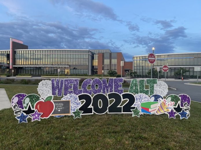 Nicole Bell tweet media