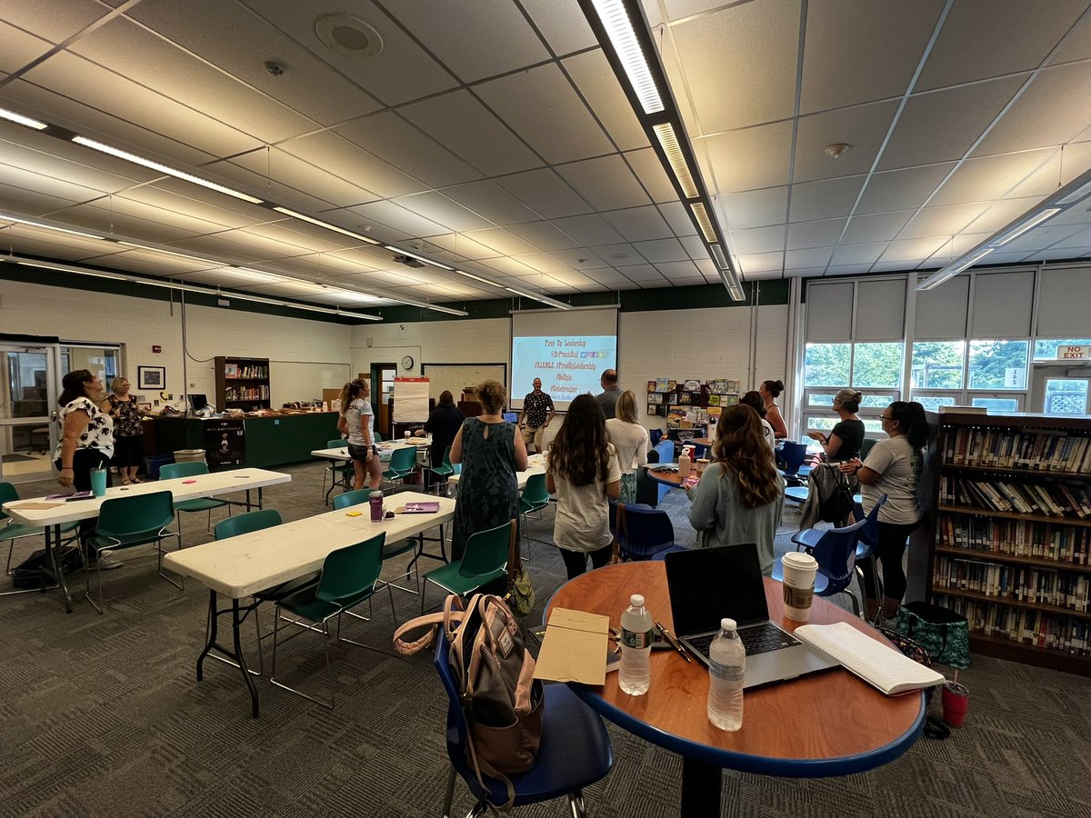 spsSTRONG's tweet photo. @DrFrankRud  #NJAMLE #FiredUpLeadership #BeEpic #CodeBreaker in the House!!!
#JordanRoadJags @NorthAtlanticJR @MCarneyRay https://t.co/feqdKf5J49