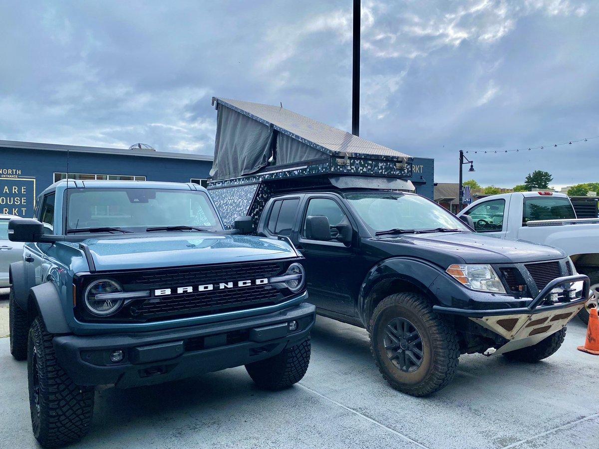 glennrstevens's tweet photo. After the Outdoor+Mobility Roundtable in TC, the attendees got a look at the @Ford #Bronco, and entrepreneur @David_Ollilaβs off-road, camper, kitchen. This is the type of innovation that drives growth in this industry. #Michigan #Outdoor #Autp #Mobility #Innovation https://t.co/mZK5UBbVr0
