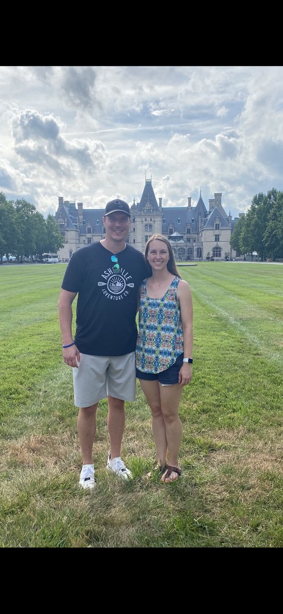 BasketballMac's tweet photo. Happy Anniversary to @adrose1089! Eight years of sticking with her biggest mistake! That is some serious toughness! Thankful for you! https://t.co/wNopCJWJUF
