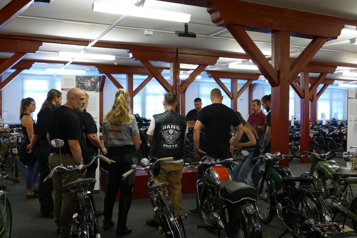 PS_SPEICHER's tweet photo. Gestern hatten wir besonderen Besuch. Unter dem Motto „#Rocktheroad“ waren #Biker auf ihren #HarleyDavidson unterwegs zum #WackenOpenAir und legten einen Stopp bei uns ein. Natürlich mit Besuch im #PSSPEICHERDepotMotorrad. Wir wünschen allen Metalheads ein großartiges Wochenende! https://t.co/WUActn3KS5