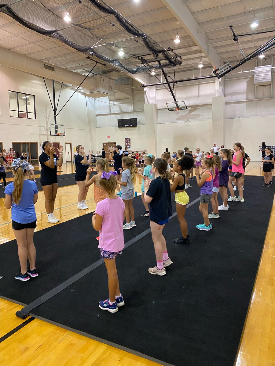 mercy_cheer's tweet photo. We had a wonderful time at our Junior Jag Clinic last night and can’t wait to do it again tonight! https://t.co/E9fgmI4P1e