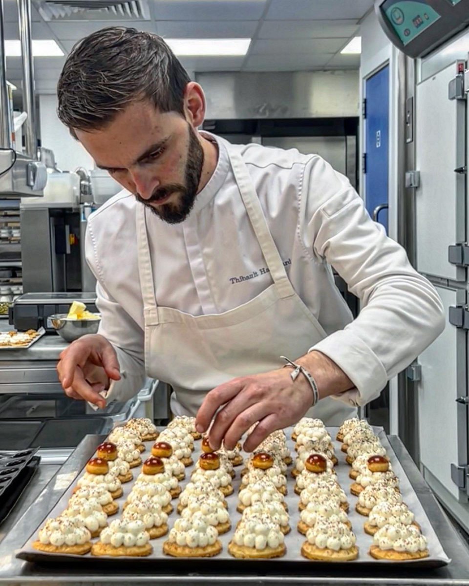 Meet our new Claridge’s Culinary team 🔥🔥🔥Culinary Director Dmitri Magi, Executive Chef Richard Galli and Executive Pastry Chef Thibault Hauchard. Watch this space as we reveal new creative magic and menus while of course, keeping a respectful nod to your favourite dishes! 🍽
