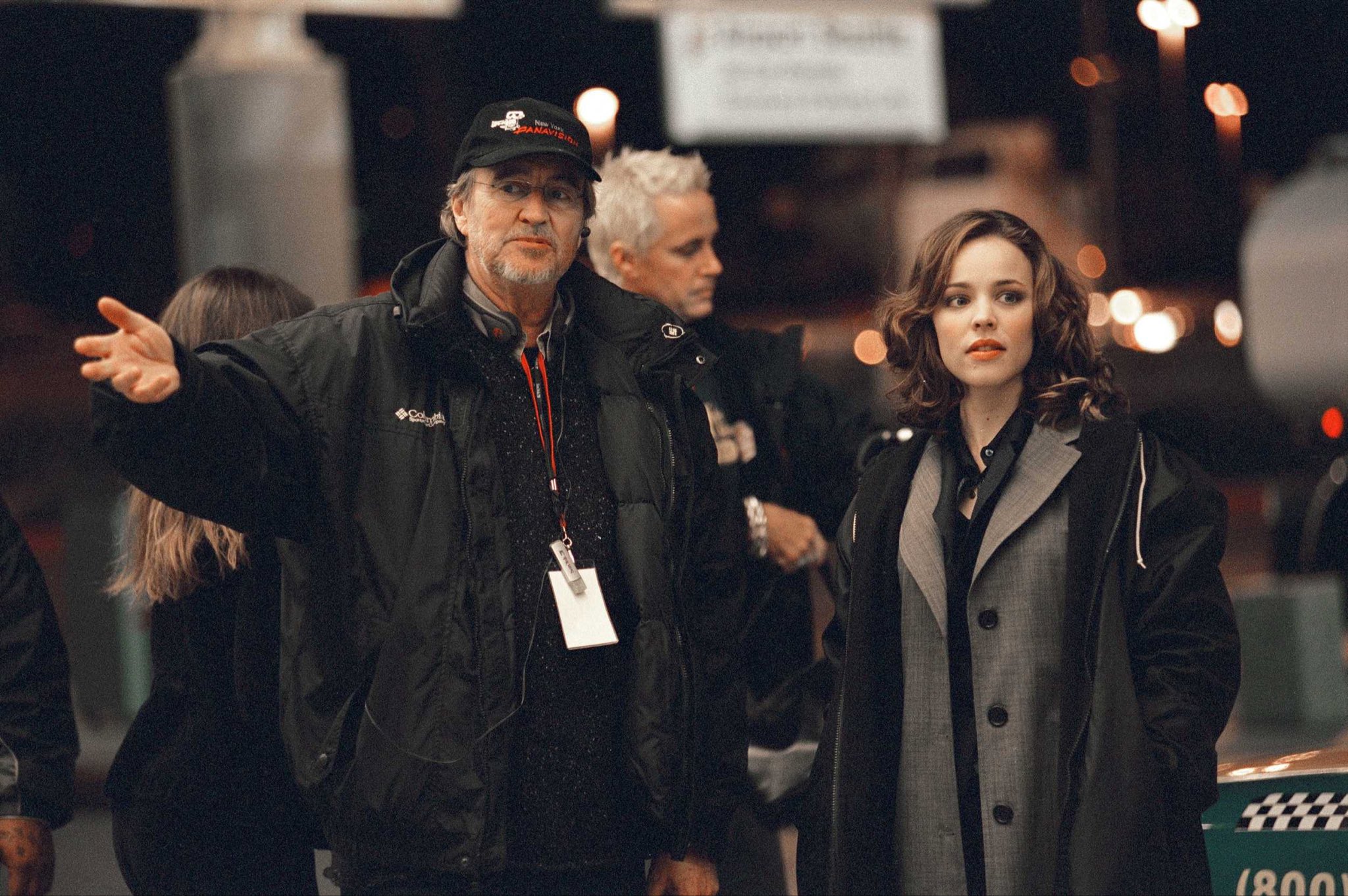 Rachel mcadams on the set of red eye with director wes craven (2005)
happy birthday, wes! 