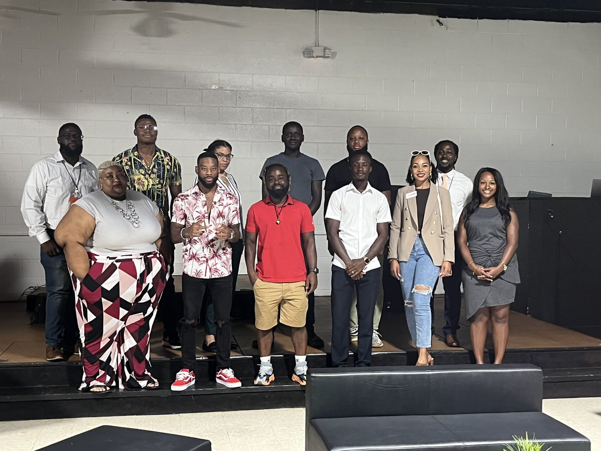 thramey's tweet image. Have I mentioned how much I love engaging my community?  I love facilitating the conversations that count and I appreciate @as10ne for giving me the opportunity to moderate this powerful discussion with our communities finest young professionals. #engaged #discussion #talking