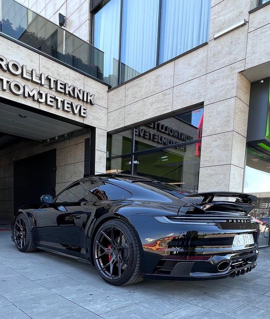 carpxrnpicx's tweet photo. 992 Carrera 4S https://t.co/34E6yGvdgW