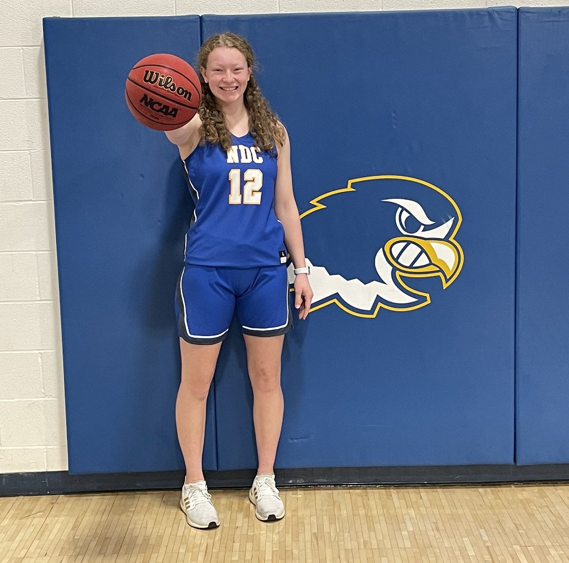 RachelReichard3's tweet photo. Blessed to receive an offer from @NDCWBB. Thank you @CoachGeee and @Coach33Green for believing in me! @MWTakeover https://t.co/mhQQXM30g4