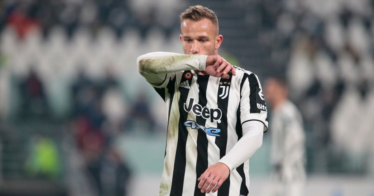 JuveClubSvezia's tweet photo. Enligt Sky Sport går förhandlingarna mellan Juventus och Valencia gällande Arthur vidare, man diskuterar fortfarande lönen. Partnerna hoppas på att stänga affären inom kort.
#ArthurMelo #Juventus #CFValencia #calciomercato https://t.co/7V3AmFacyT