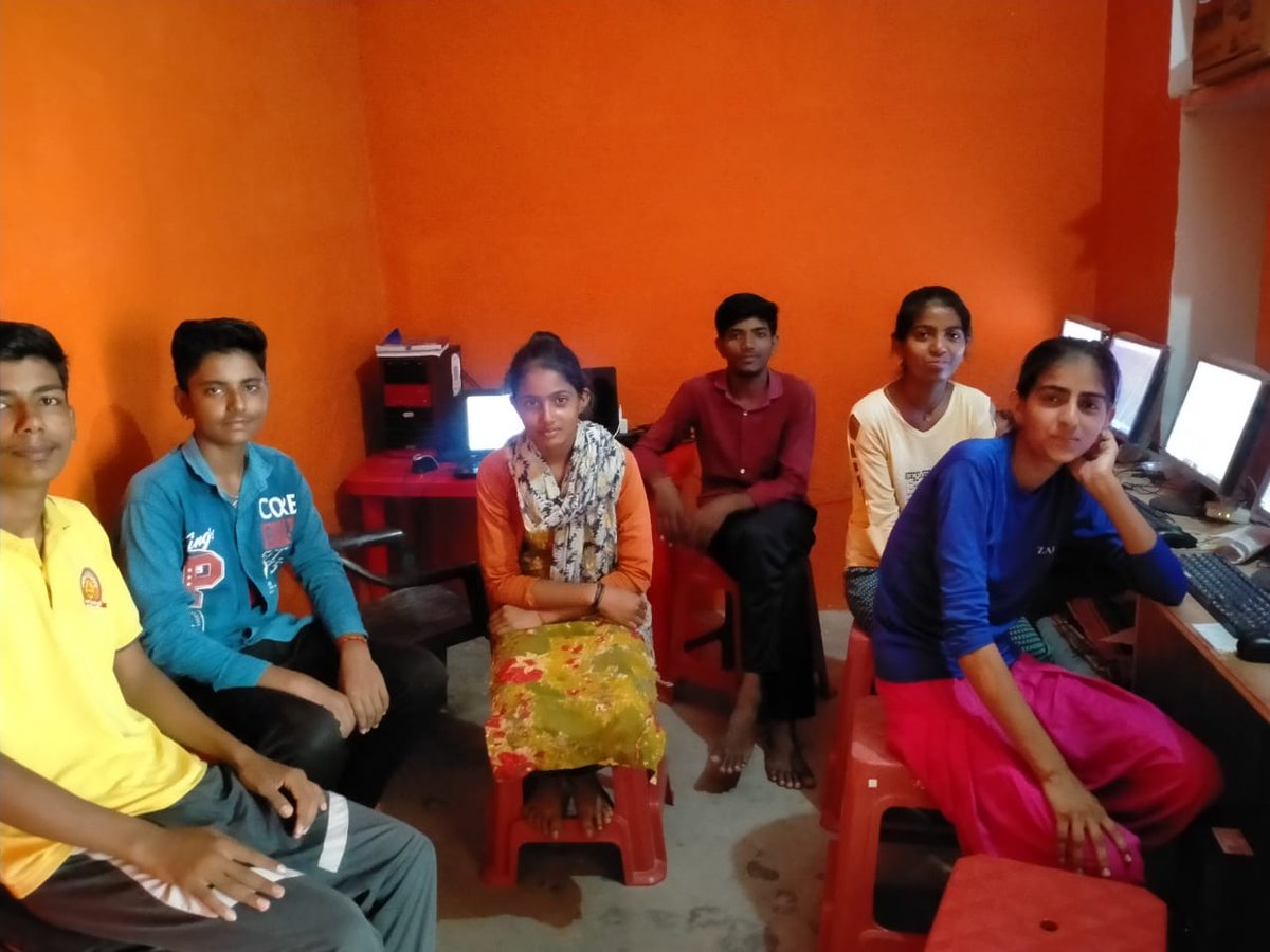 KingomSmec's tweet photo. "Mera Gaon Frist in Math" movement kick started today under #MeraGaonMeraPride in 10 @academy_csc with 55 students appreciate the effort made by @digital_sami @SamiSurendra @gujsindia @Brijend66856344 @SoniComputer2 @FirstInMath @Cljyanee https://t.co/LzFyH1uZP2