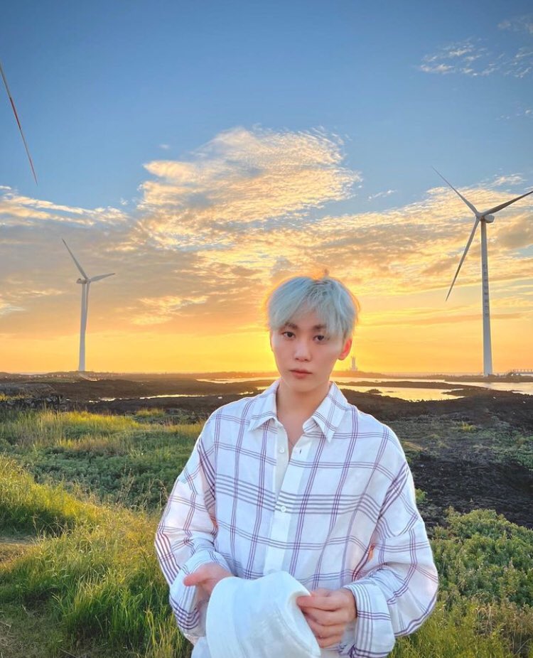 minghaooo4's tweet photo. pogi so much https://t.co/0Vp2osOWE3