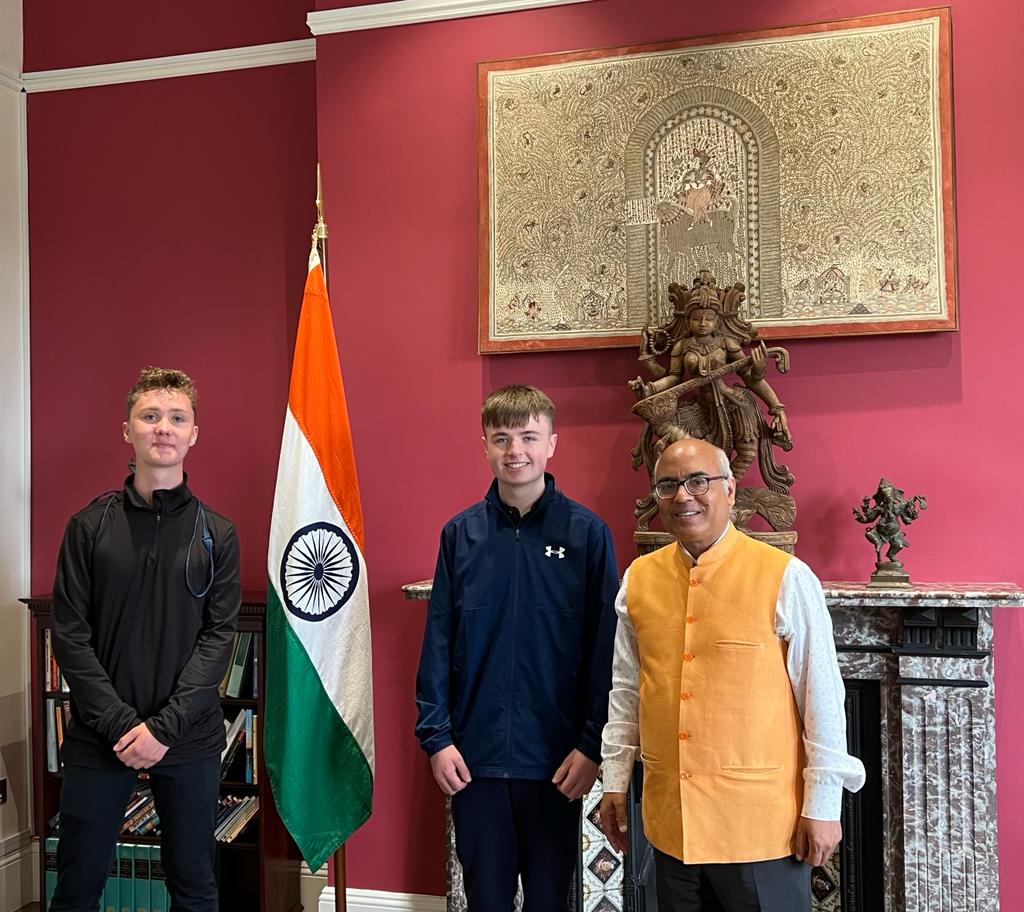 IndiainIreland's tweet photo. Ambassador @AkhileshIFS meeting with Mr.Barney Hennessy & Mr. Niall Humphreys, transition year students #NaasCBS, Co. Kildare https://t.co/82KKM2BEwZ