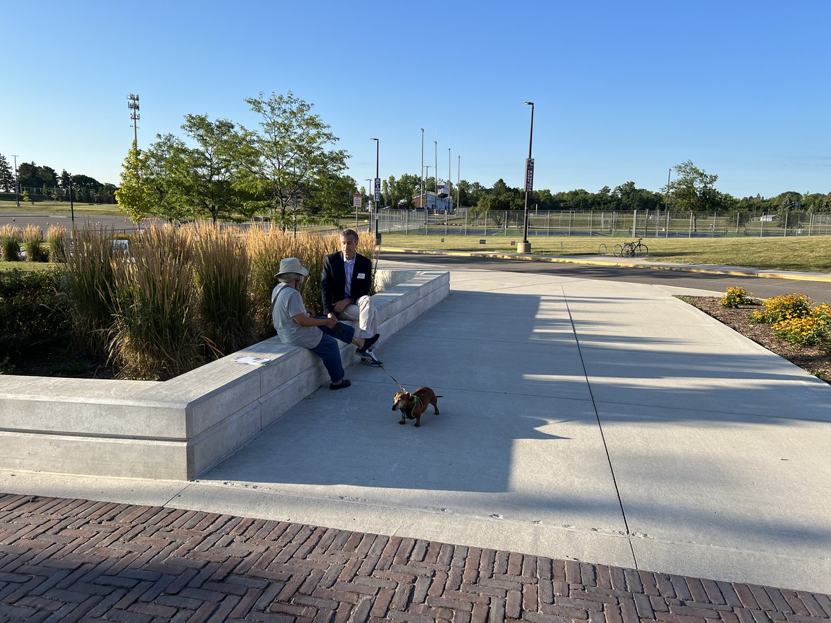 MayorTaylorA2's tweet image. It&apos;s a beautiful day and polls are open until 8pm.  Let&apos;s do this, A2!

Ward 1: @CynthiaForA2 
Ward 2: @voteChrisWatson 
Ward 3: @ayesha4a2 
Ward 4: @DharmaAkmon 
Ward 5: @A2Jenn 

#a2votes
#a2council