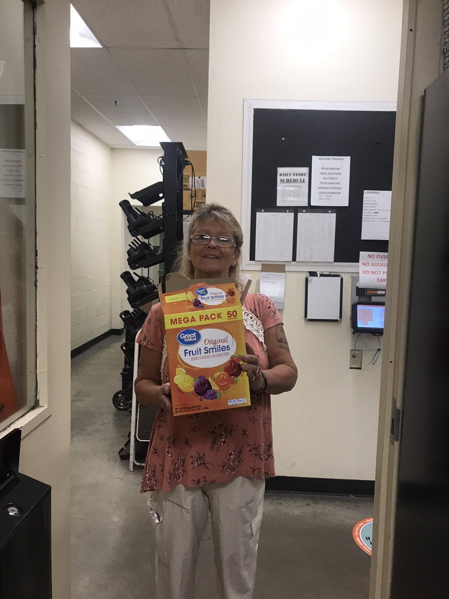 4105Home's tweet image. Great job VOA team for coming up with share a snack day!