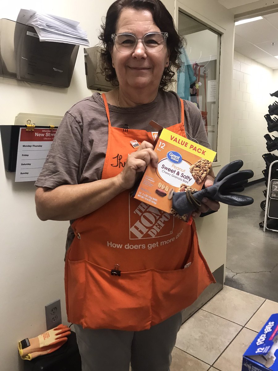 4105Home's tweet image. Great job VOA team for coming up with share a snack day!