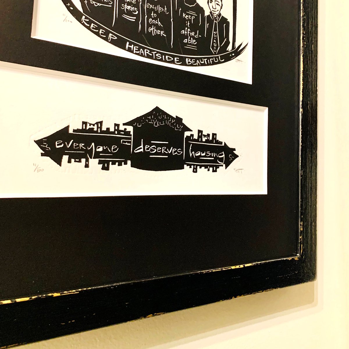 FramesUnlimited's tweet image. Another #FrameFridays. Take a look at this arched mat cut that is framing the top print, creating a seamless transition to the bottom print. Our team designed these pieces together in a rounded-edge, distressed frame to complement their unique styles.  #Prints #MatDesign