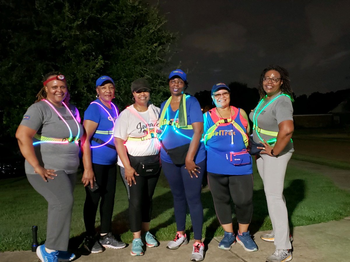 Olliegall's tweet photo. #TrainingTuesday Morning Walk👟👟
Countdown to #StressProtest2022
Week One Training w/Coach @MorganTreks Fitness plan💙
Week One 15-minute mile✔ completed
Walking by faith, cardio strength & speed&hills 👟#4Dark30Crew
@GirlTrek #AdrenalineAugust #AccountabilityAugust #GirlTrek https://t.co/w1nzdRalxX
