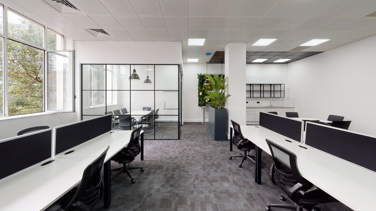 TO LET – Helix, Edmund Street, Liverpool L3
 
📏 Suites from 1,000 sq ft – 4,530 sq ft
📍 In the heart of Liverpool’s Commercial District
🛠️ Property has undergone a major remodelling
✅ Fully Furnished, ready to occupy options

Interested?👉bit.ly/3JqrPgd