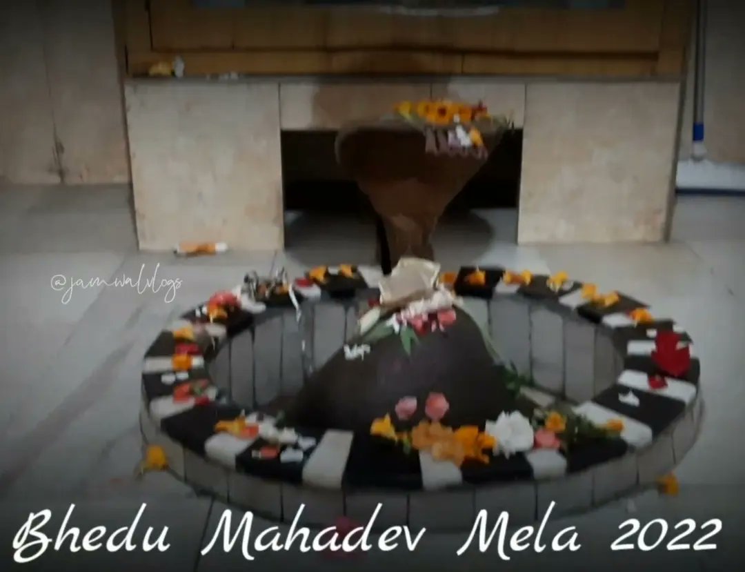 jamwalvlogs's tweet photo. BHEDU MAHADEV MELA 2022 VLOG VIDEO.
.
@jamwalvlogs @dailyhimachal
@HumHaiHimachali @Himachalilife
@hmachli_swagger @OurHimachal
@hptdc @himachalkesari
.
#bhedumahadev #vlogging #fairvlog #templeofhimachal #temple #mahadev  #himachalpradesh #jamwalvlogs #himachaltourism #palampur https://t.co/aEvaEalIl9