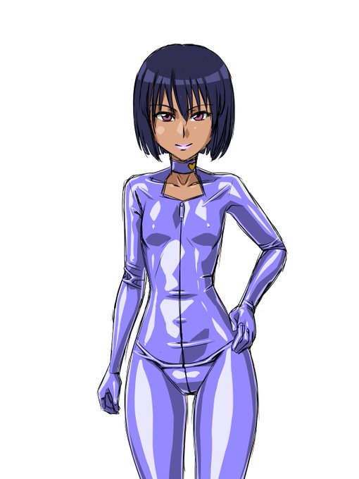 褐色女戦闘員。ポジションはパイロット 