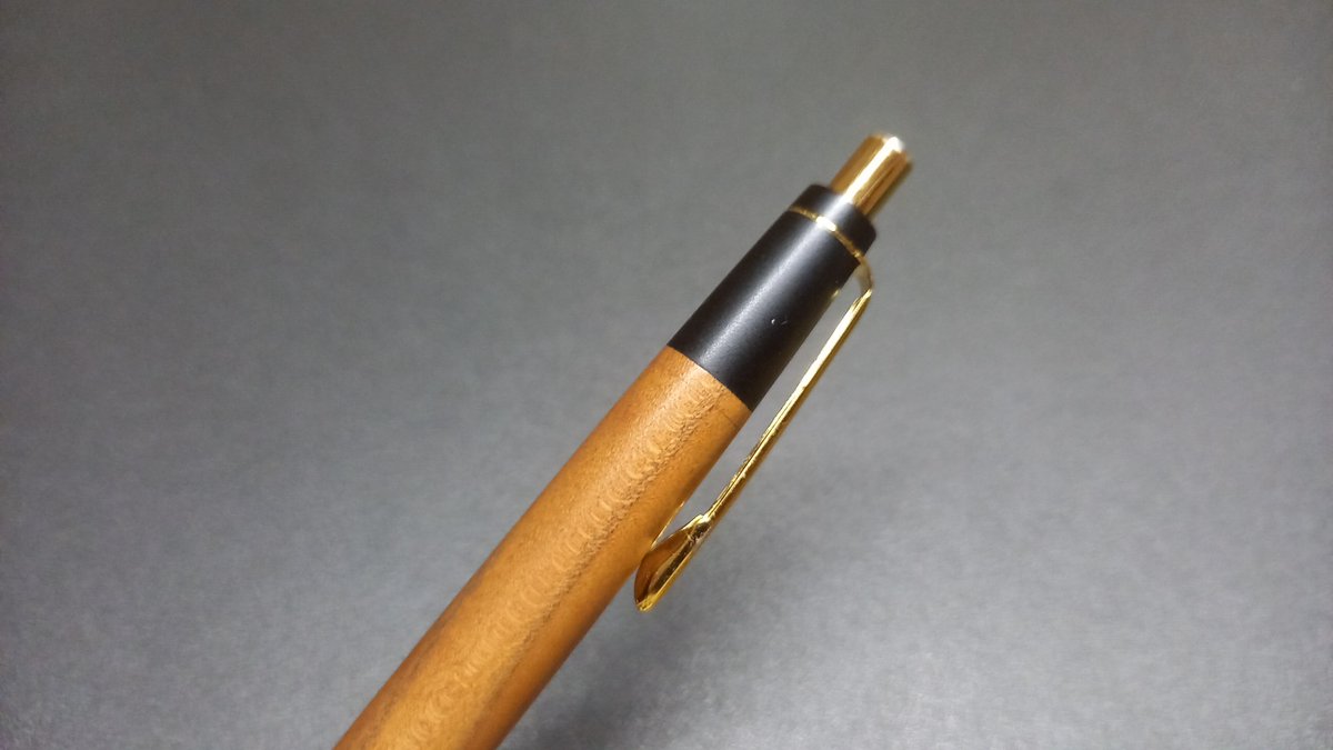 dai_05pen's tweet photo. 野原工芸バイト先でやっちまった…ので
クリップ独学修正してみた↓
どうかな?自分的には結構戻ったと思う
#文房具 #野原工芸 #シャーペン https://t.co/5TDxSs44gO