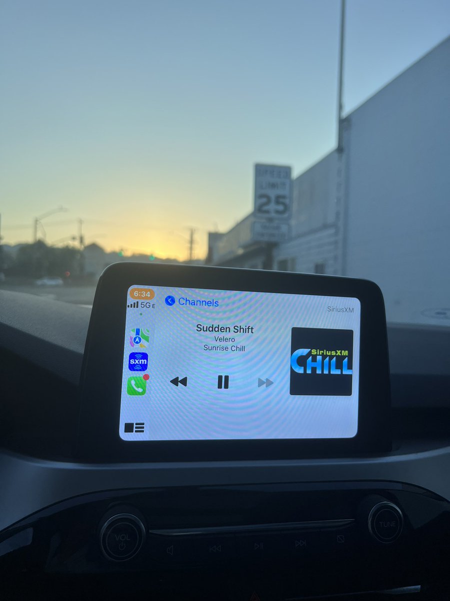 toddwhitley's tweet photo. Yeah this is a vibe.
#Velero #suddenshift #chilledFirst #sunrisechill @siriusxmchill https://t.co/nEY7daIEqw