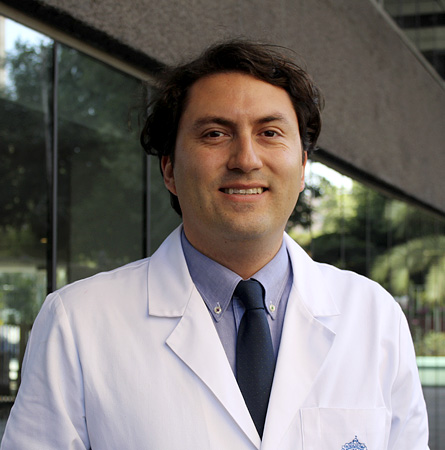 FacMedicinaUC's tweet photo. Aprender a morir, la conversación en la que partició el académico de #MedUC doctor Alfredo Rodríguez, miembro del programa de Medicina Paliativa y Cuidados Continuos UC con @CNNChile
Puedes revisar este material aquí https://t.co/4XDyG2hwhP https://t.co/JwX2lnXrxq