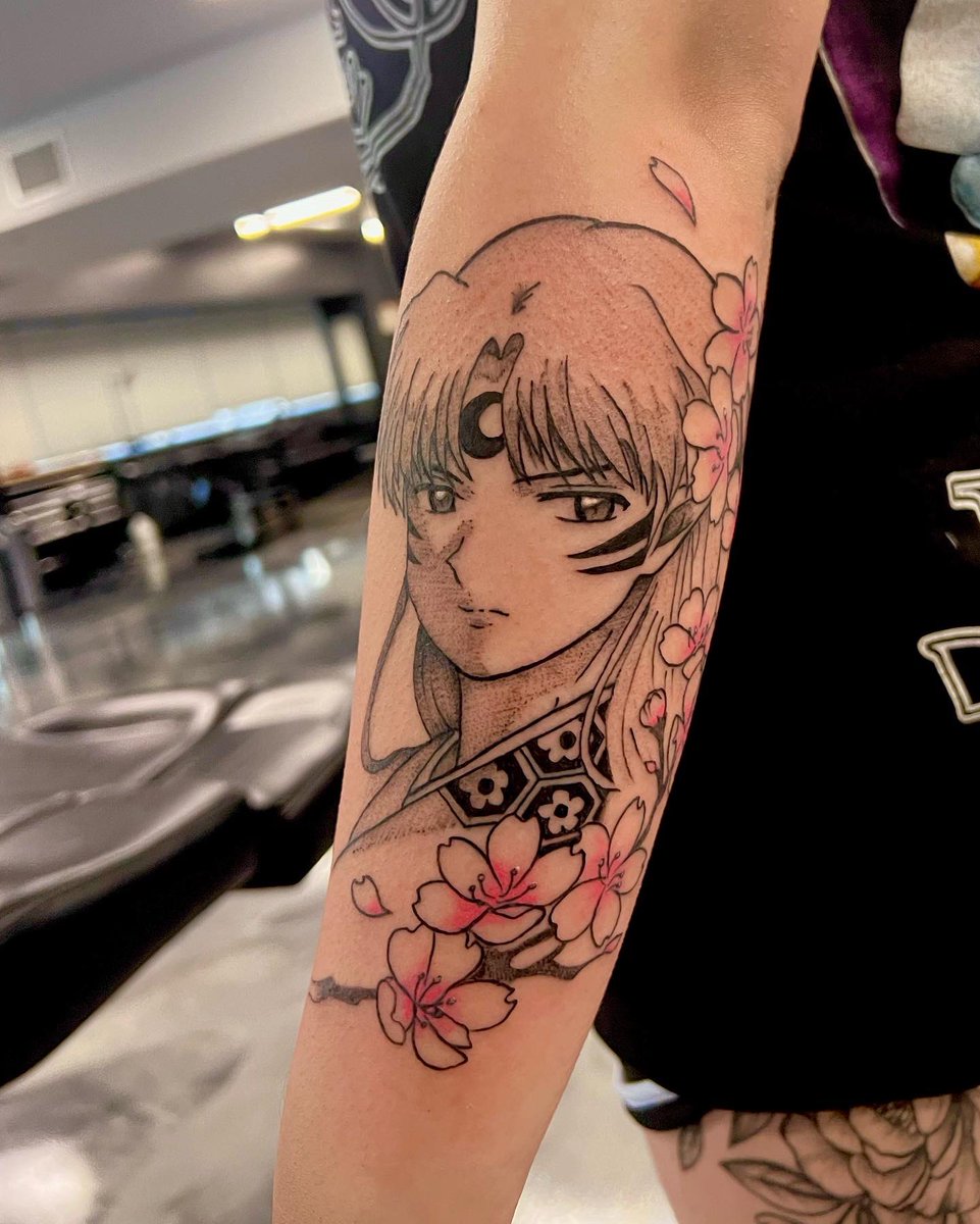 natilyiahhh's tweet photo. if anyone is in the dallas area book a tattoo w me 🫶🏼 https://t.co/FJF0tBmFjS