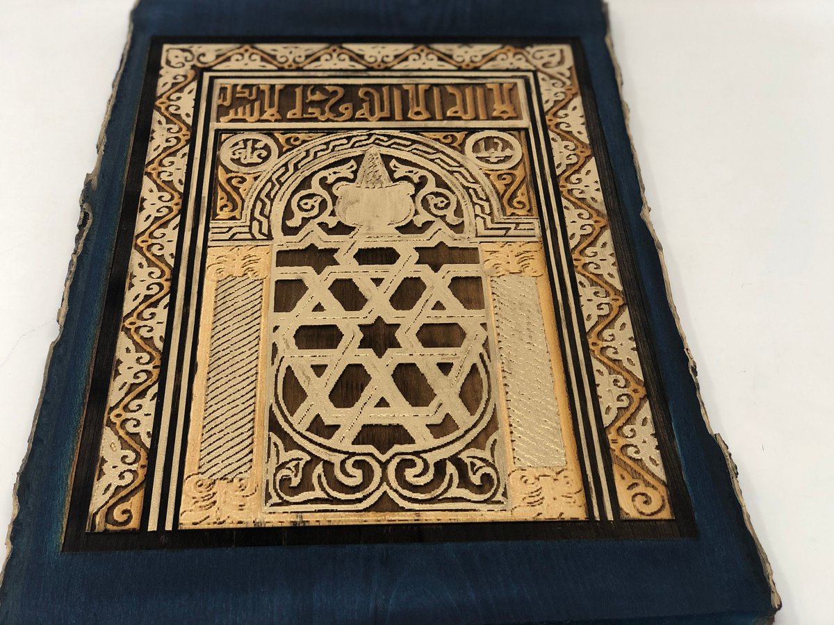 TheArabesque's tweet photo. #TheArabesque #MedievalIslamicArt The Arabesque® Indigo and Gold Wooden Wall Hanging with Fatimid Al-Aqmar Mosque Window Engraving Design
https://t.co/bMd8CoKxMD https://t.co/OJHLbZv7Mr