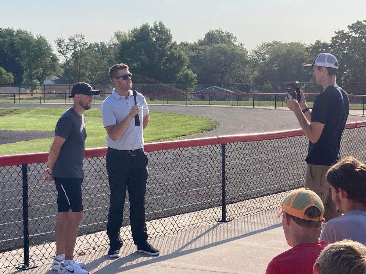 COfRed2's tweet photo. @GoScctv is in Chariton today promoting Chariton and the SCC! https://t.co/LK8n3QA2Pi