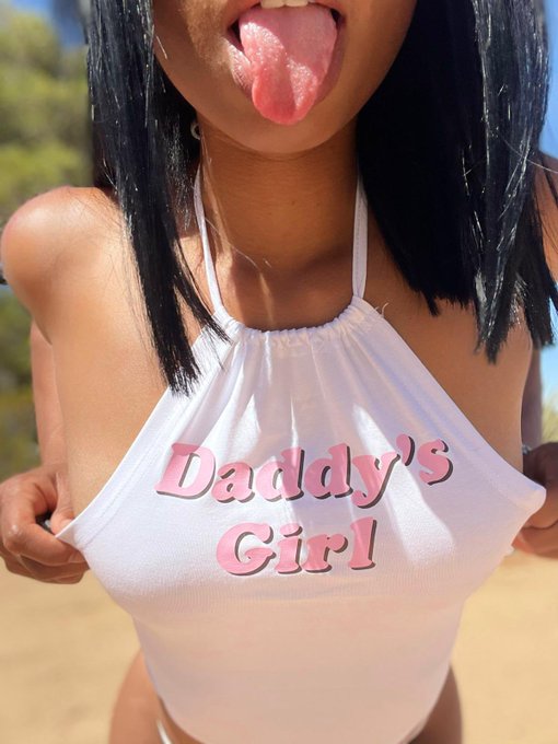 Daddy&rsquo;s girl https://t.co/QWGLEtp2Ie