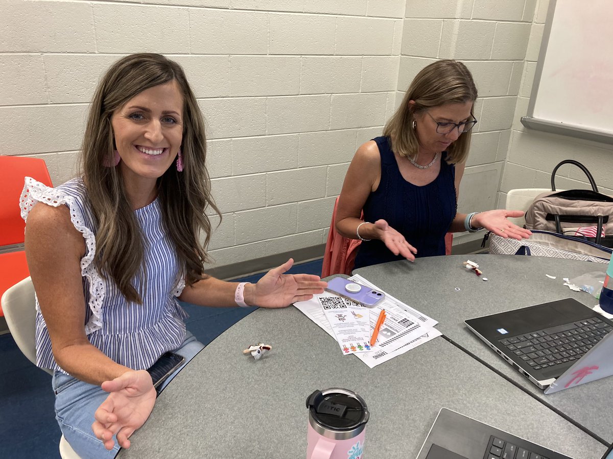 Bristle Bots and the Engineering Design Process and picture books!
<a href="/BrownDogGadgets/">Brown Dog Gadgets</a> <a href="/HcpsgtE/">HCPSGTElementary</a> @Unified_PLC