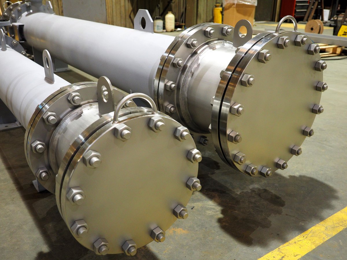 Bendeltanks's tweet photo. (2) Pastilles #Dissolution #HeatExchangers:
10" Dia. x 66" Tube Length
15.25" Dia. x 120" Tube Length, #ASME AEL Fixed type, carbon steel/304L stainless, for nitrogen fertilizer manufacturer in Georgia. 
https://t.co/DizLMxVGeb
#bendeltank
#tema #shellandtube #fabrication #usa https://t.co/Z9i4jAHznx