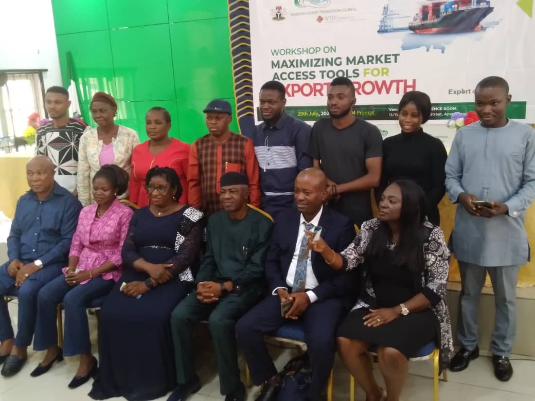 The NEPC Regional office S/W in collaboration with Ibadan, Akure, Abeokuta, Osogbo and Ekiti Export Assistance offices, organised a workshop on 'Maximising the Use of Market Access Tools for Export Growth' at the NEPC Conference room, 13/15 Ladipo Oluwole Strt, Apapa, Lagos. 1/3