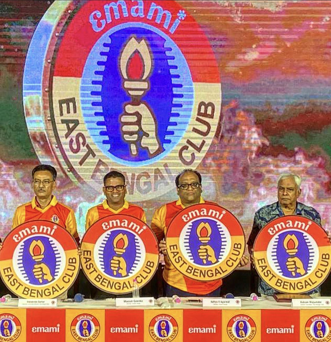 RatulGanguly13's tweet photo. Here We Go !! Its Official !!
Emami East Bengal officially announced their joint venture with Red and Gold Brigade on tuesday. They will play ISL 2022-23 as ‘East Bengal FC’
#EastBengalFC #EastBengal #EmamiEastBengal #emamigroup #redandgold #eastbengalfan #eastbengalultras https://t.co/vaKx98nL75