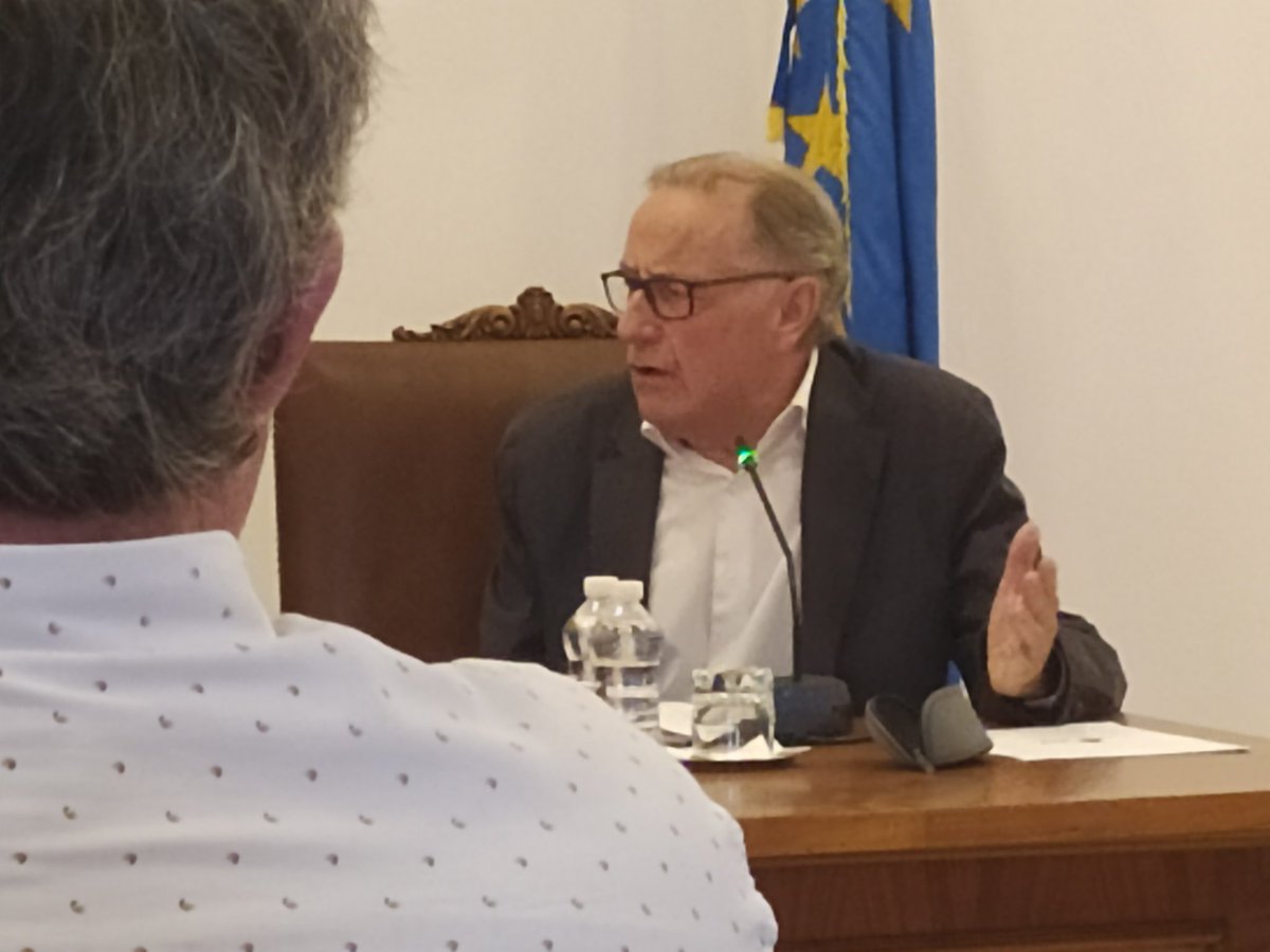 🌄Les nostres relacions amb les màquines, els animals, les malalties...  
🗺Amb el Festival de les Humanitats, del 27 al 29 d'octubre, pensarem el món a Dénia. 
<a href="/ayto_denia/">Ajuntament de Dénia</a> <a href="/infocedma/">CEDMA-Marina Alta</a> <a href="/UA_Universidad/">Universidad de Alicante UA</a> <a href="/Balearia/">Baleària</a> <a href="/UNEDDENIA/">UNED DÉNIA</a> <a href="/AEHTMA/">AEHTMA</a>