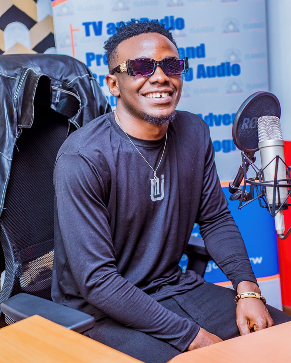 isangostar's tweet photo. @juda_muzik  "Ibi bintu twabitangiye turi babiri gusa uyu munsi tumaze kuba umuryango mugari, ubu abantu basigaye batwishyuza indirimbo iyo tudaheruka gukora" abasore bagize iri tsinda @JudaJunio  @darestjuda  

#isangonamuzika @Kalex_rw  na @anipha_kay https://t.co/LnlOM2Dng8
