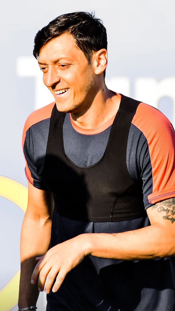Gülüşünü yediğim hsbdhdb <a href="/ibfk2014/">RAMS Başakşehir</a> <a href="/M10/">Mesut Özil</a>