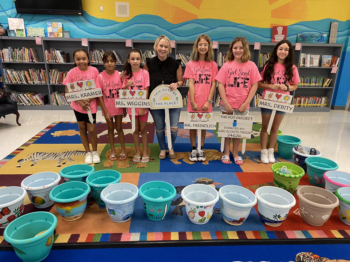 What a way to start off this Tuesday! Check out our amazing Girl Scout troop who worked hard on this amazing project for our outside learning spaces! @ShineonSPES is ready to SHINE ☀️ in FY 23! @KristinMenschel We truly do have the #bestkidsinpbc!