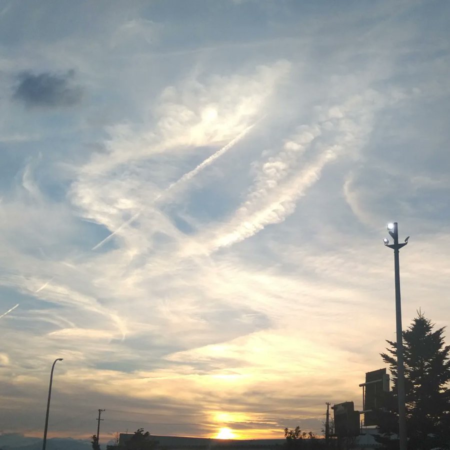 龍雲をよく見るときのスピリチュアルな意味とは 龍神様とされる縁起のいい雲を画像付きで解説 セレスティア358