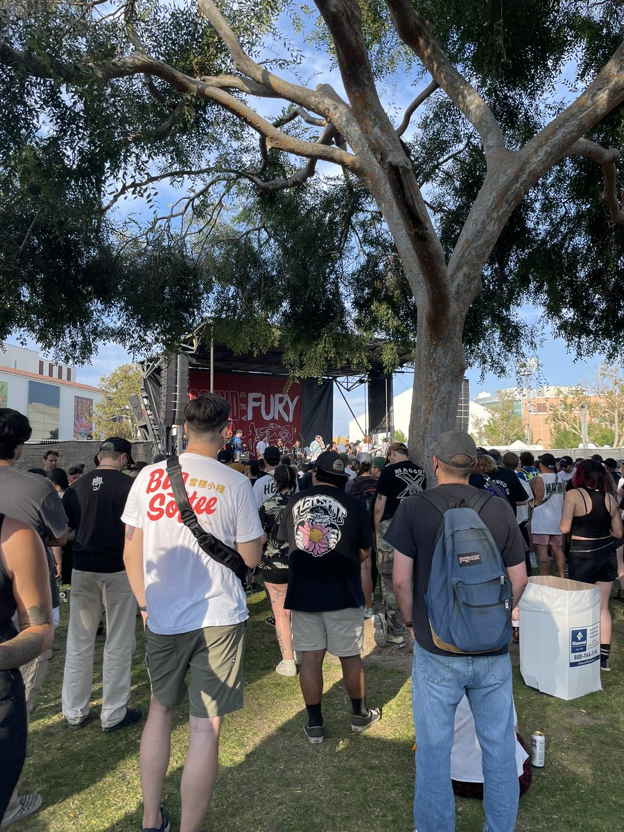 JenGuyre's tweet photo. None of my footage does it justice, but @sound_and_fury weekend here in LA was straight up magic ✨ One of the best scenes on the planet! https://t.co/7RcBUguMP7