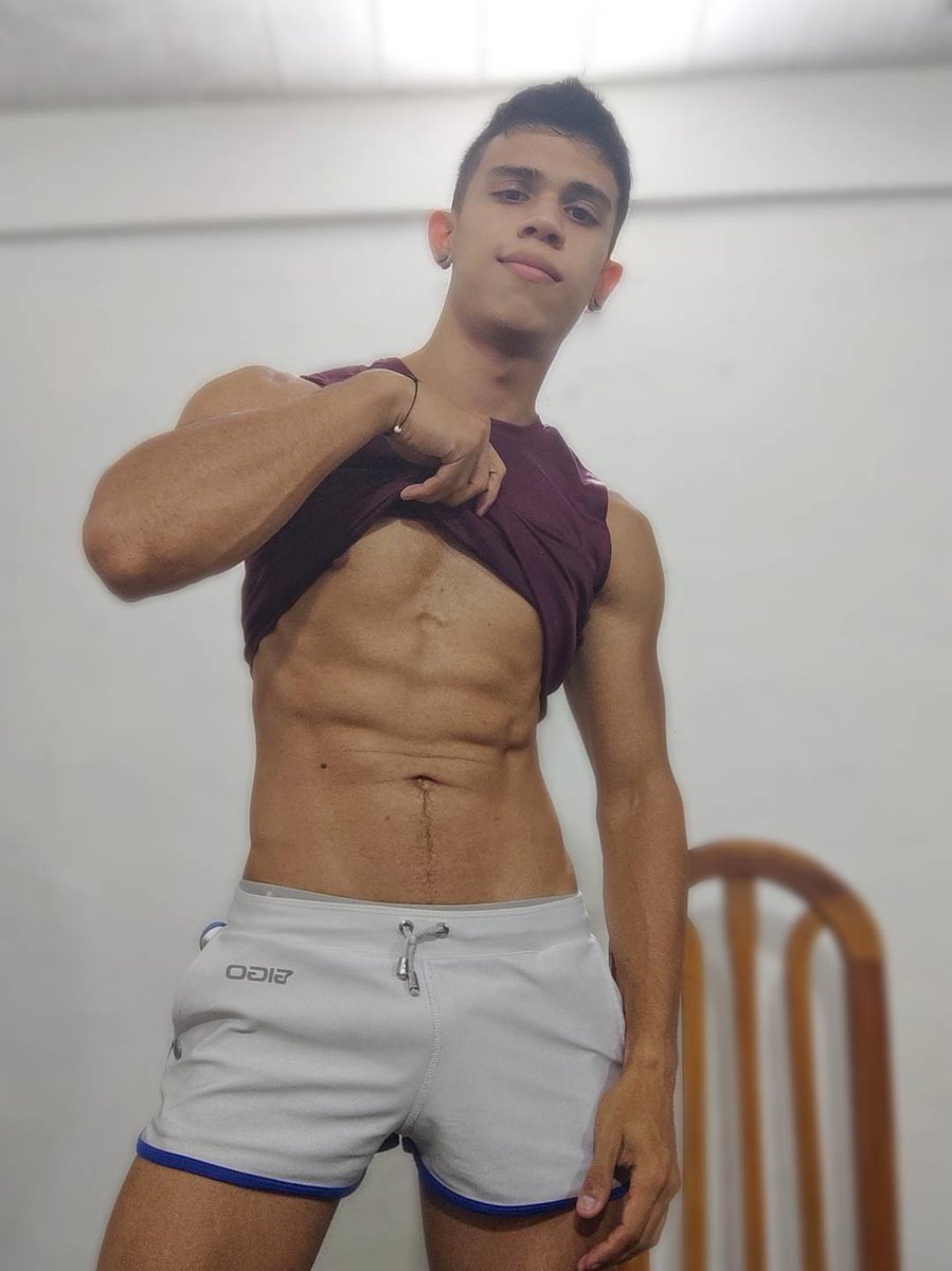 quimerdavid's tweet photo. Buenos días bebés ❤️✌️ https://t.co/pH5etphZln