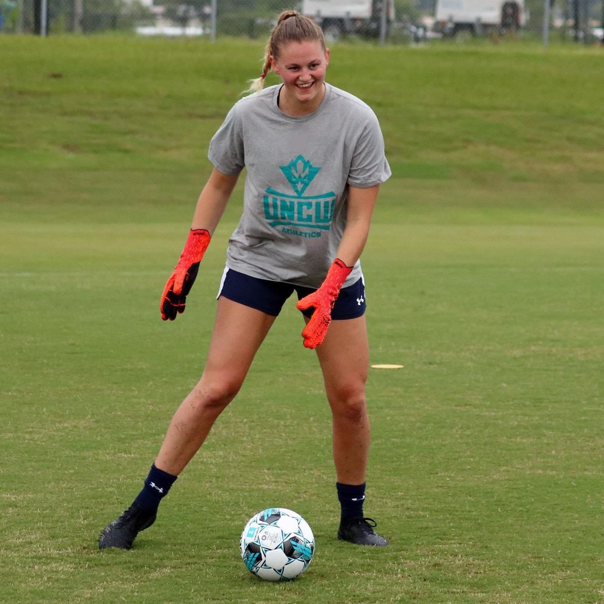 UNCWSoccer's tweet photo. If we text you “🌊⚽️” it means the Seahawks are back at practice.

📸 | https://t.co/a4SXWdJOoP
📅 | https://t.co/2cwN5765wE
🎟 | https://t.co/jpfAnCaDow

#HawkYeah #UNCW https://t.co/I3rHNiUske