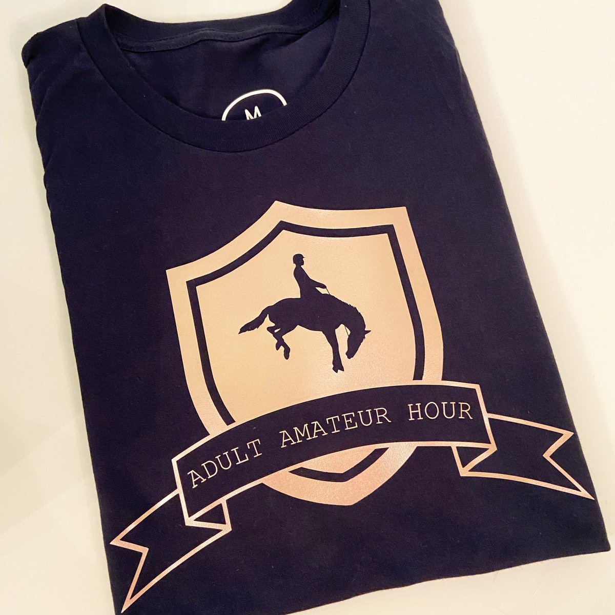 circuit_style's tweet photo. “Can you put a bucking horse on The Adult Amateur Hour Tee?”

This custom request had to become a permanent option, because we’ve all been there 🤠…your nice quiet ride turns into an impromptu rodeo.

Shop now at https://t.co/TAMezfM2Tz https://t.co/hmWlzK0fVx