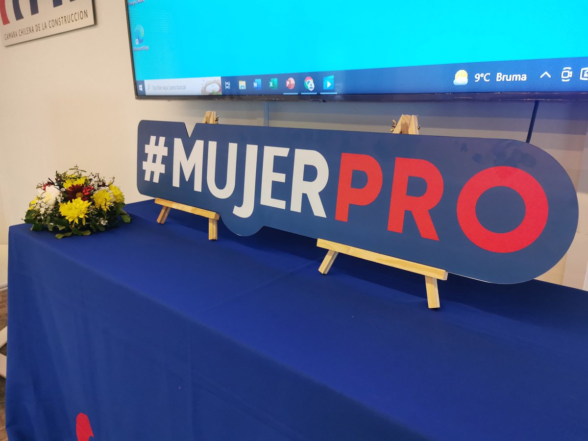 rodrigoescobarq's tweet photo. Comenzando este sueño #MUJERPRO https://t.co/O2EVfR66y2