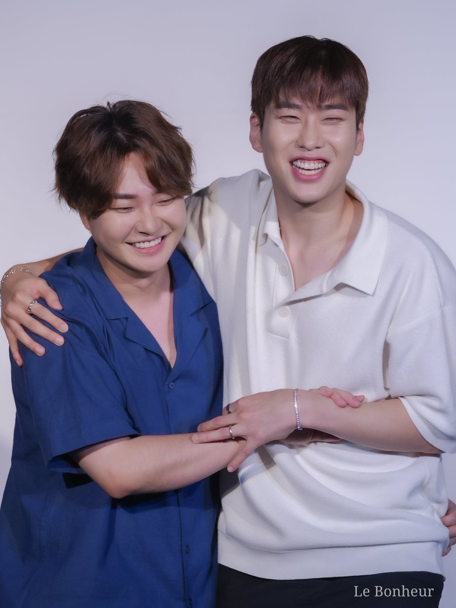 LeBonobono's tweet photo. 20220802 #BF #JEONGMIN &amp; #HYUNSEONG JAPAN LIVE EVENT 'DUET' 
20:00 フォトタイム

#ヒョンソン #현성 @HS_930609
#ジョンミン #정민 @BOYF_JM https://t.co/fpMX7duncr