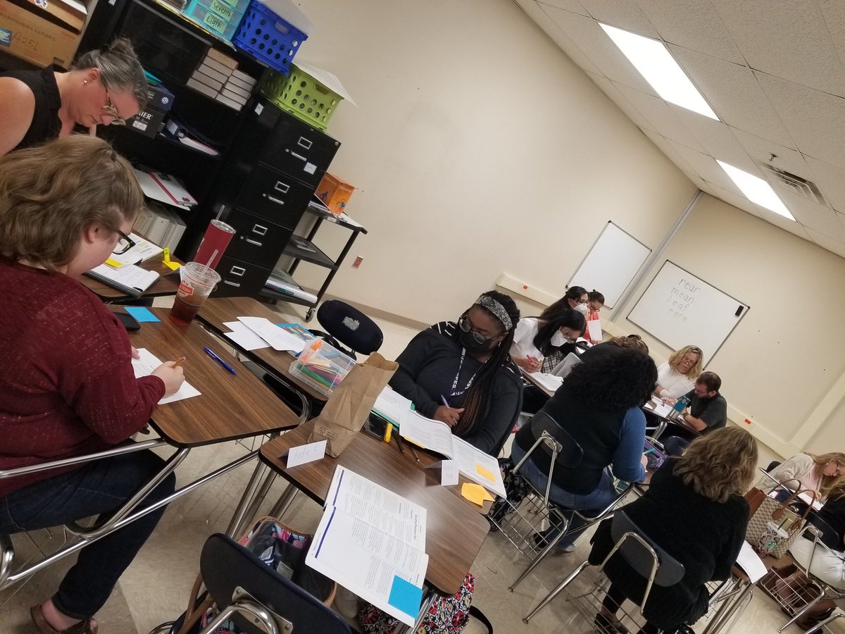 RosemaryS1005's tweet photo. It's been a great morning at Engagement Academy with some amazing SE folks gearing up for the start of the school year! @NISDSpecialEd @noraleesanders #EngagementAcademy #CorrectiveReading https://t.co/lX6tWpvYkO