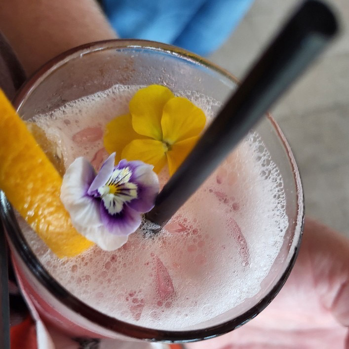 era's tweet image. Loved connecting with some of you on Manhattan Beach at our Happy Hour after SCALE 19x! Hope to see you in October for #KubeCon North America - Detroit. Stay tuned for a surprise Era-sponsored event.