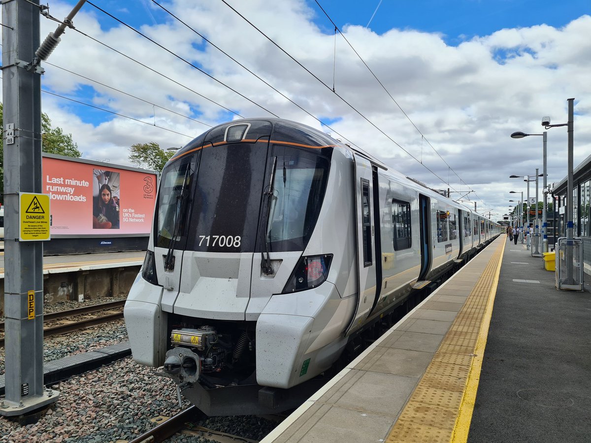 fincra's tweet photo. New place to start learning for me today... 

Can anyone guess where? 

#train #traindriver #traindrivertrainer #GTR #Class717 #GreatNorthern https://t.co/MaRnSMsDpR